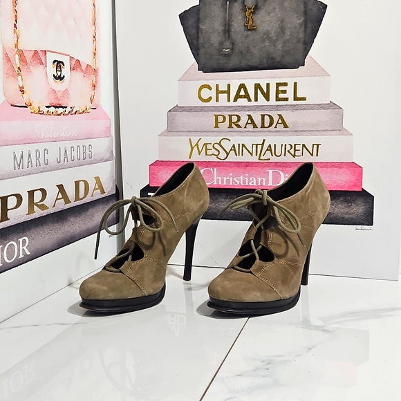 Diane Von Furstenberg Shoes - Diane von Furstenberg Suede Leather Stiletto Heeled Lace Up Pumps